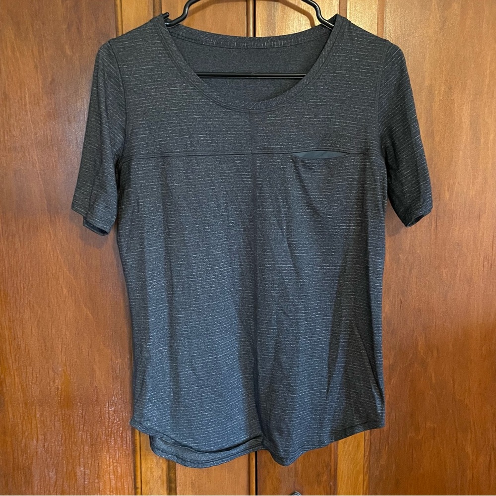 Lululemon pocket t-shirt